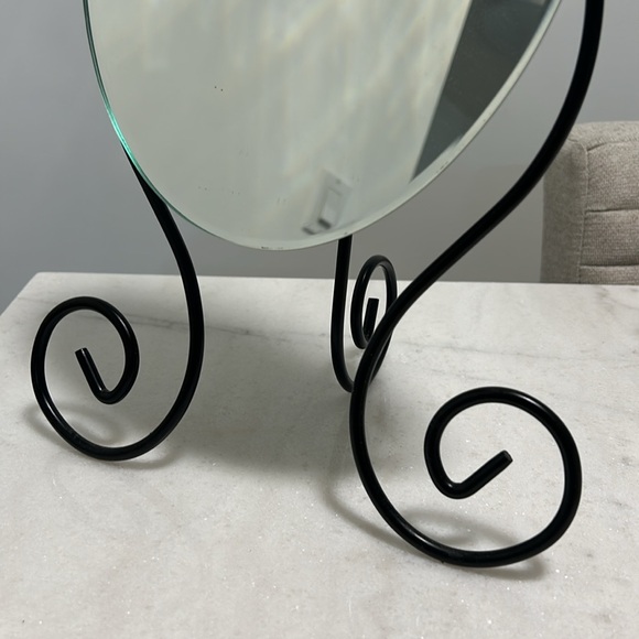 VANITY MIRROR - Picture 2 of 3